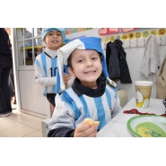 Los más pequeños celebraron el DIA DE LA BANDERA